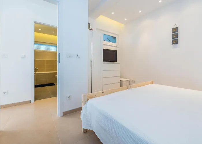 Two-bedroom In * Murter