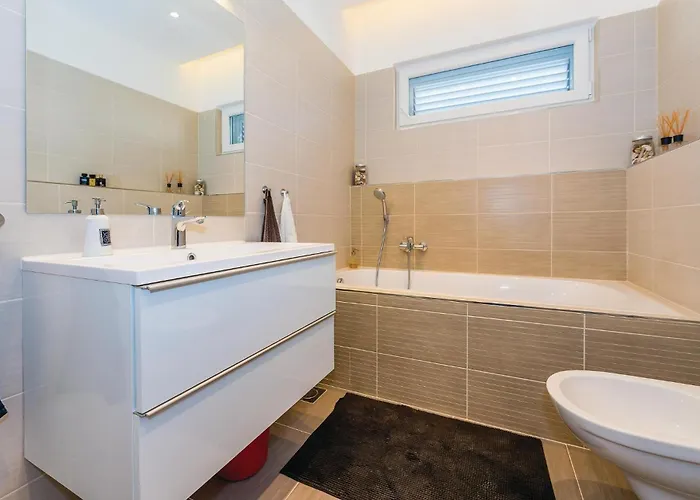 Two-bedroom In Murter